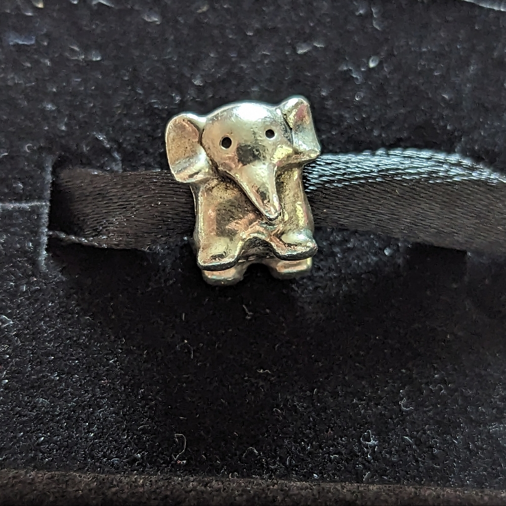 Pandora elephant charm - Picture 2 of 6